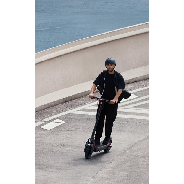 Elektricni Trotinet Segway Ninebot MAX G3 I