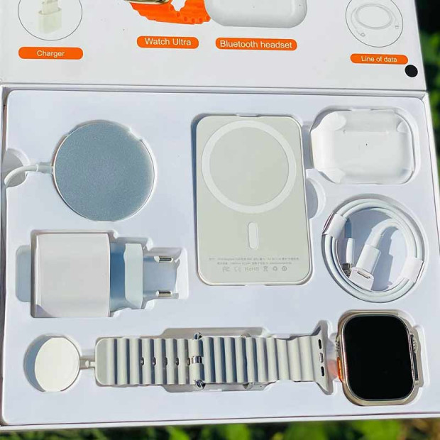 Set 6 u 1 (Adapter 20W, Smart Sat, Kabl c na c, Bezicne slusalice, Power bank 5000mAh i magsafe punjac) Sivi